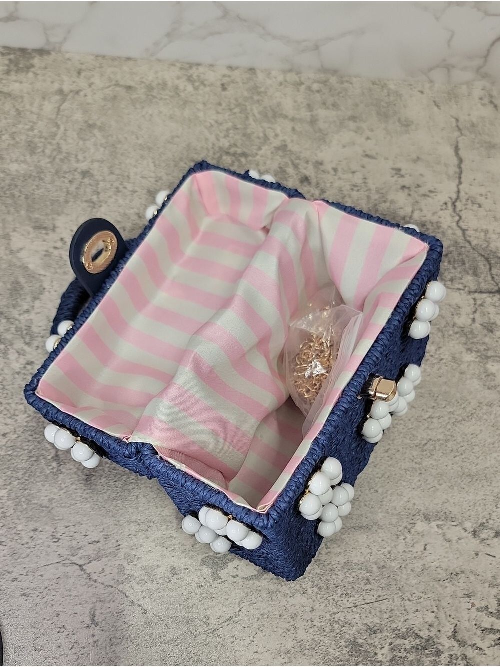 Daisy Embellished Straw Bucket Bag | Rattan Flower Box Purse by Jenna Lee - Picture 9 of 12